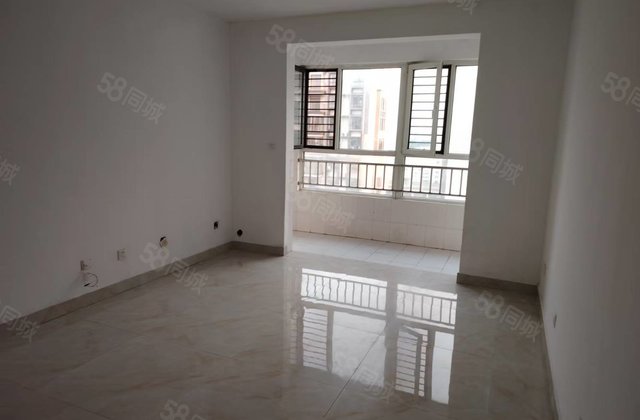 金柱大学城，二中东临 电梯好楼层 三室两厅