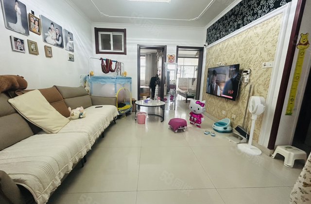 36万 精装三室 嘉明 位置好 价格便宜 非顶层