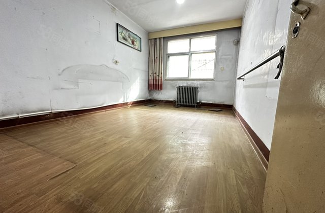 仰圣小区3室1厅90㎡127.8万二手房图片