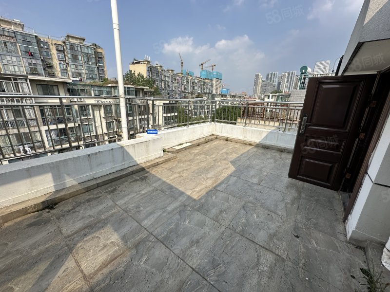 城市绿洲花园(二期)5室2厅2卫101.87㎡南北285万