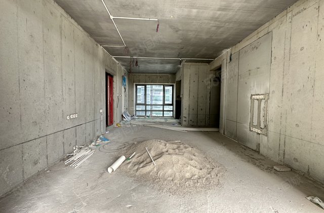 财富悦府4室2厅145.29㎡109.8万二手房图片