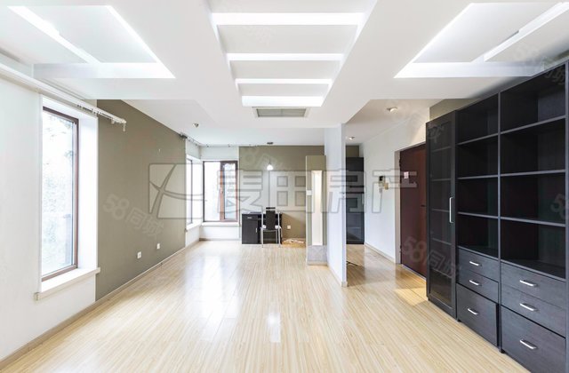 四季香山1室1厅67.91㎡560万二手房图片