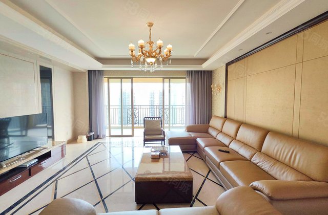 长隆珑翠5室2厅251.85㎡750万二手房图片