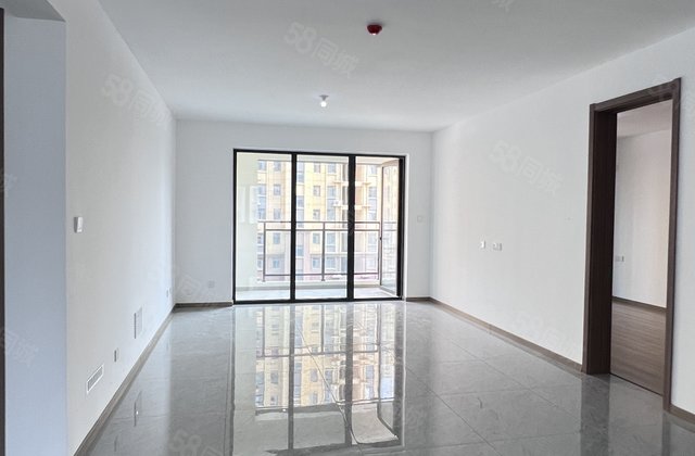 112  前排，城市领秀，带车位储，元宝户型，随时看房