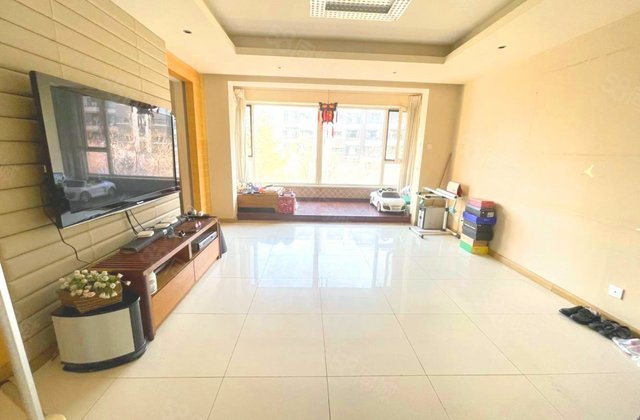 保利罗兰香谷3室2厅141.82㎡99万二手房图片