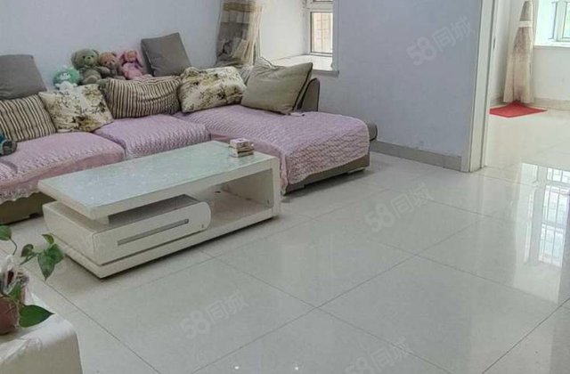 业主诚售月亮湾B区，三室两厅一卫，送车位储藏室，阳光实验附近