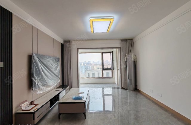 二中对面  儒辰辰悦 精装三居双阳台 次新小区 边户带车储