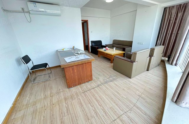 国际金融中心2室1厅100㎡120万二手房图片