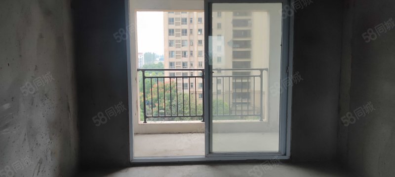 中南世纪城3室2厅2卫125㎡南33万