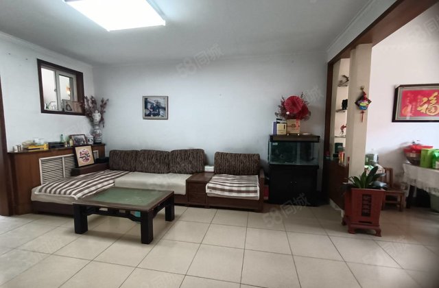 市中心东昌中学，兴华路  中间层停车方便