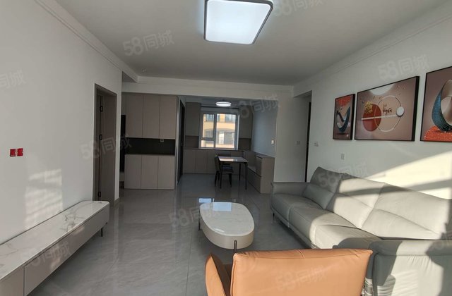 东昌路边上，电梯洋房，新房未住四室两厅两卫，精装带地下室