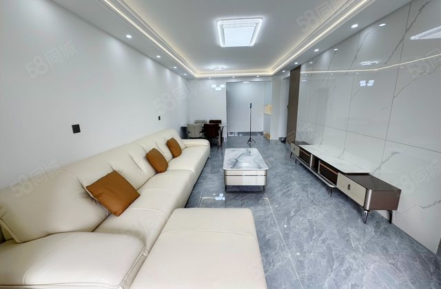 上行东方2室2厅93㎡136万二手房图片