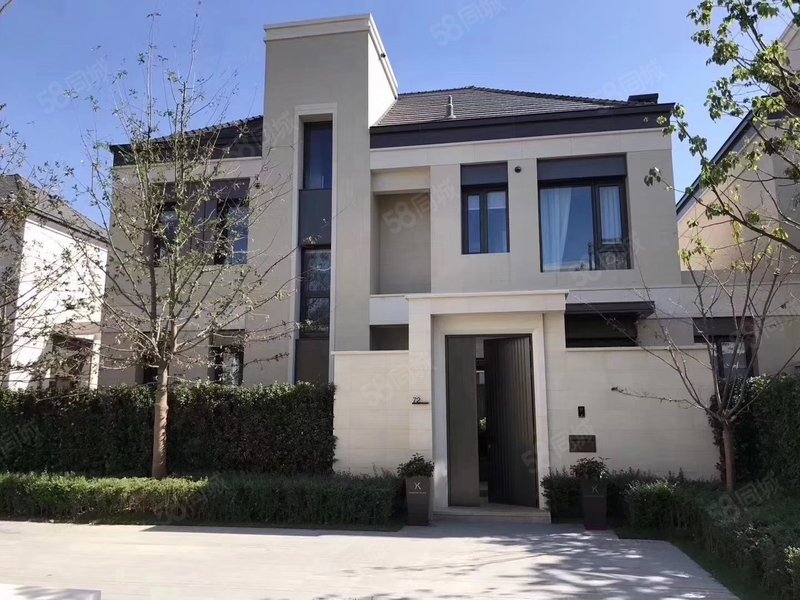 赵巷金臣颐墅南北向5居,大客厅,带电梯,超值