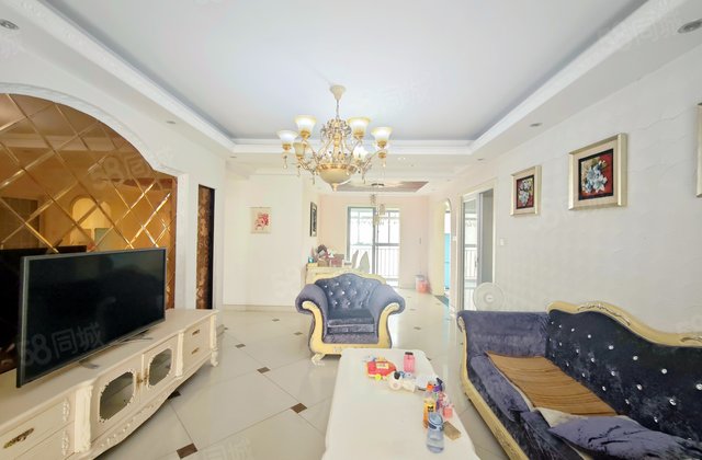 卓越蔚蓝海岸(二期)3室2厅126.76㎡110万二手房图片