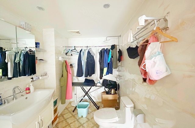 四海逸家蓝钻6室2厅87.45㎡430万二手房图片