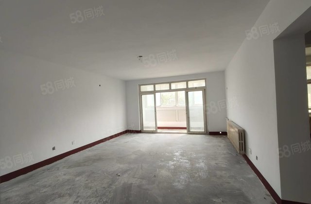 鸿顺花园别墅300平218万6室4卫！古楼！城市主人交大