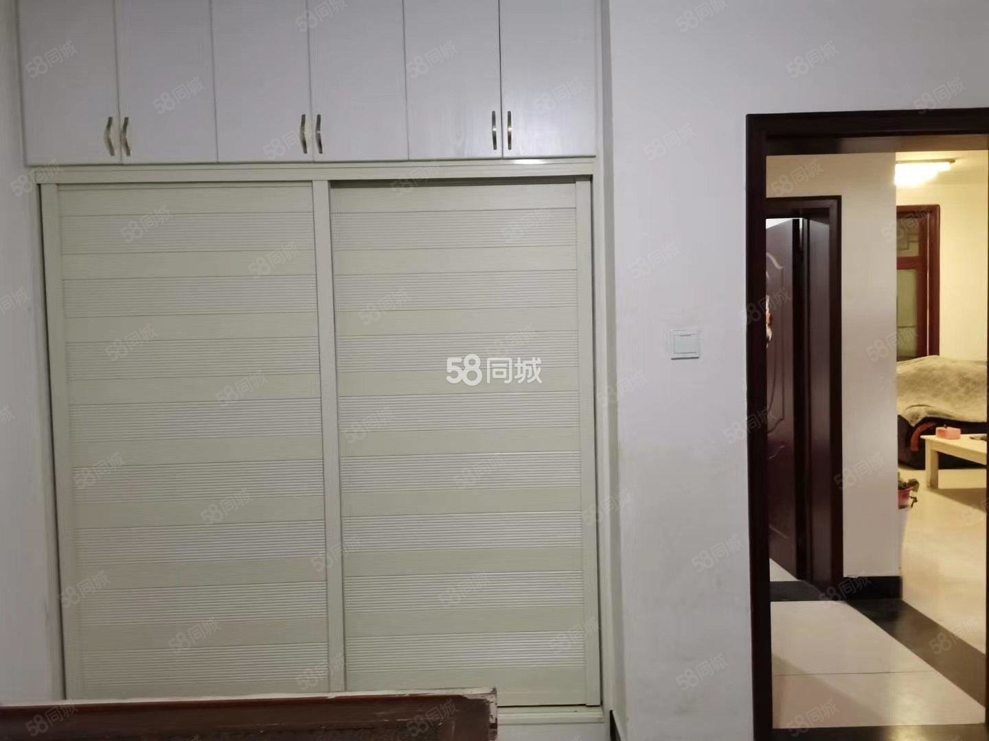 天赐良苑2室2厅1卫92.72㎡南46万