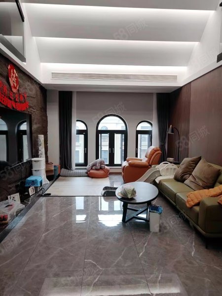 【10图】周巷绿城惠园(别墅) 3室2厅 126平 精装修 南北通透,绿城惠园