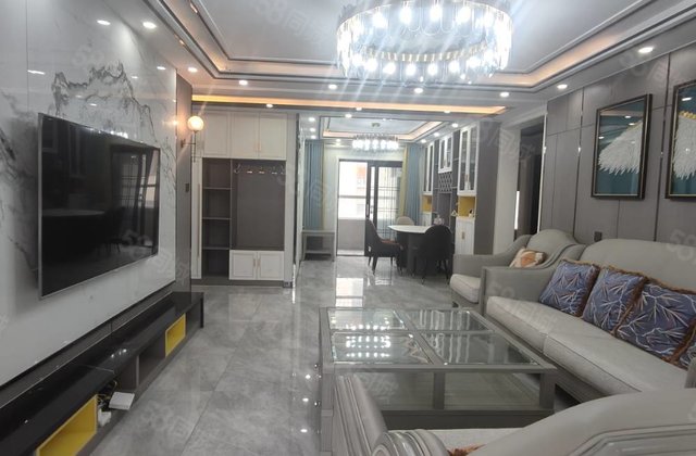 改善型住房，东边户精装双卫，三叶草户型大开间南北通透双阳台