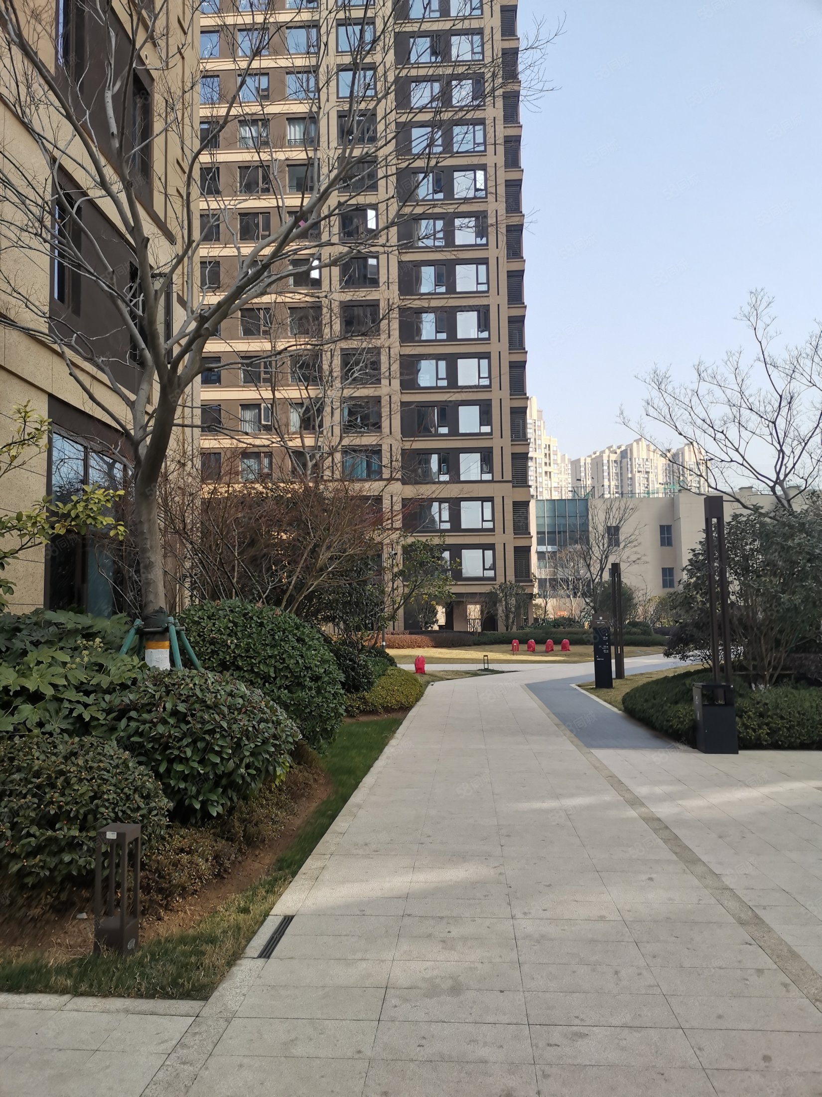 捡捡楼小区环境好融创开发价格很低