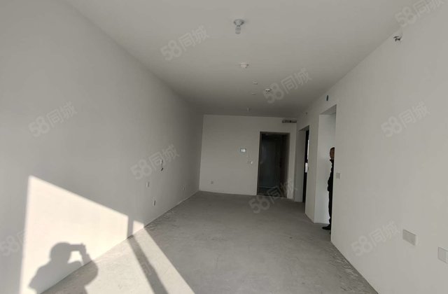 九州康城 次新房 刚需小三居 正南朝向 双卫生间 中间好楼层