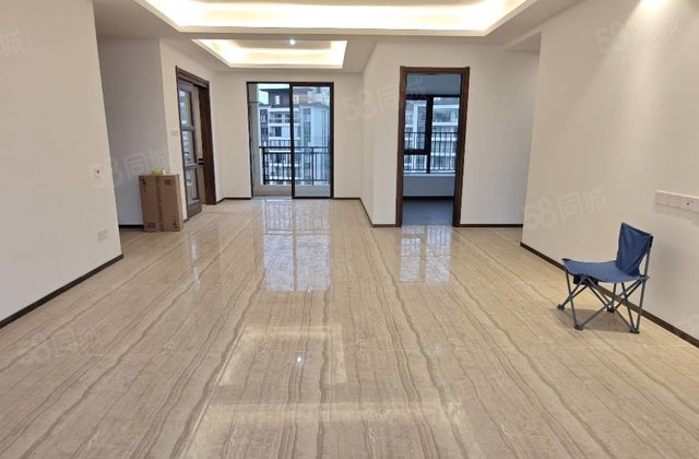 碧桂园天悦湾5室2厅163㎡100万二手房图片