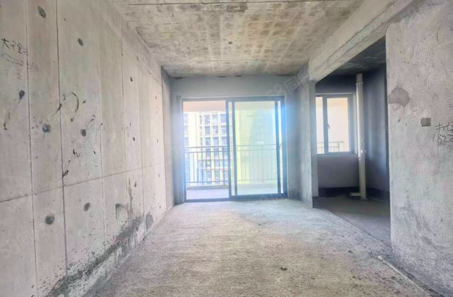 岭福家苑3室2厅130.6㎡112万二手房图片