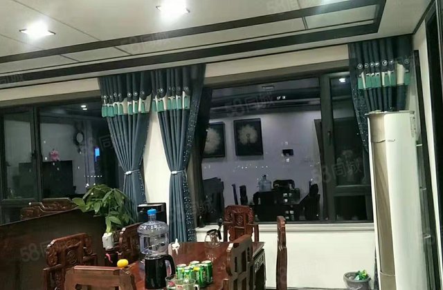 百合新城大三室，一梯一户，精装修，户外泳池，东昌东外国语