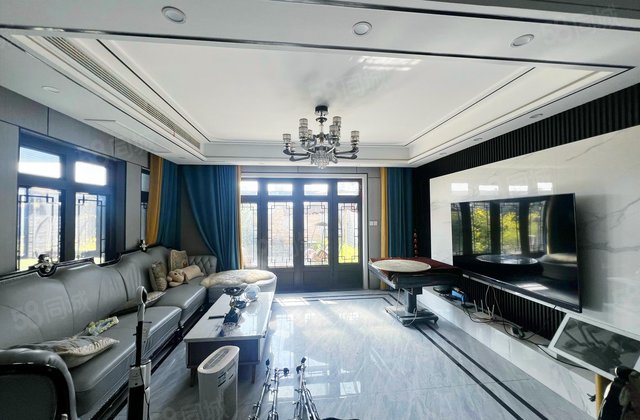 世茂国风(十期)4室2厅132.37㎡220万二手房图片