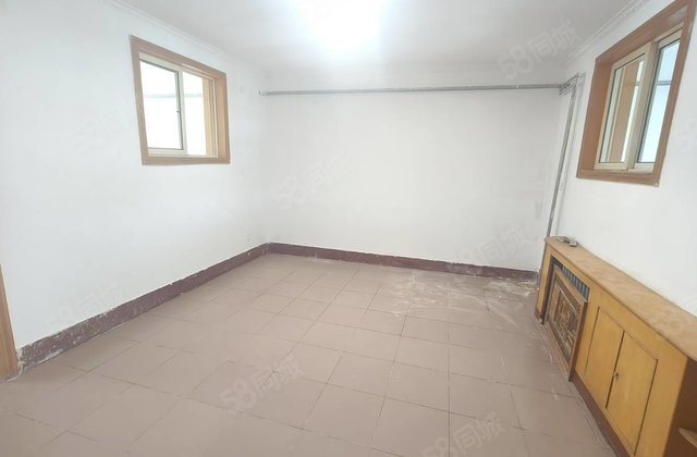 出门就是兴华路  东昌中学双书位五星百货好楼层房东着