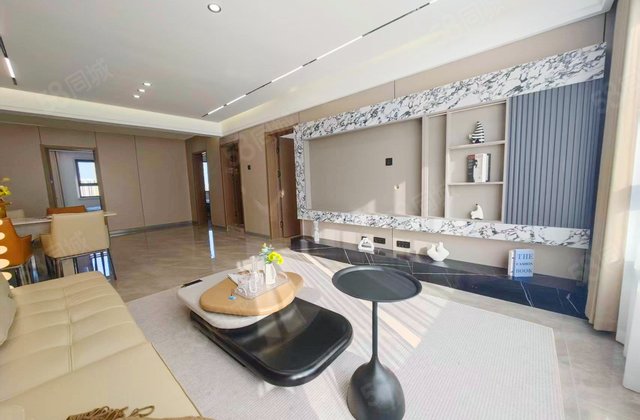 中海同心湖境3室2厅142.66㎡95.8万二手房图片