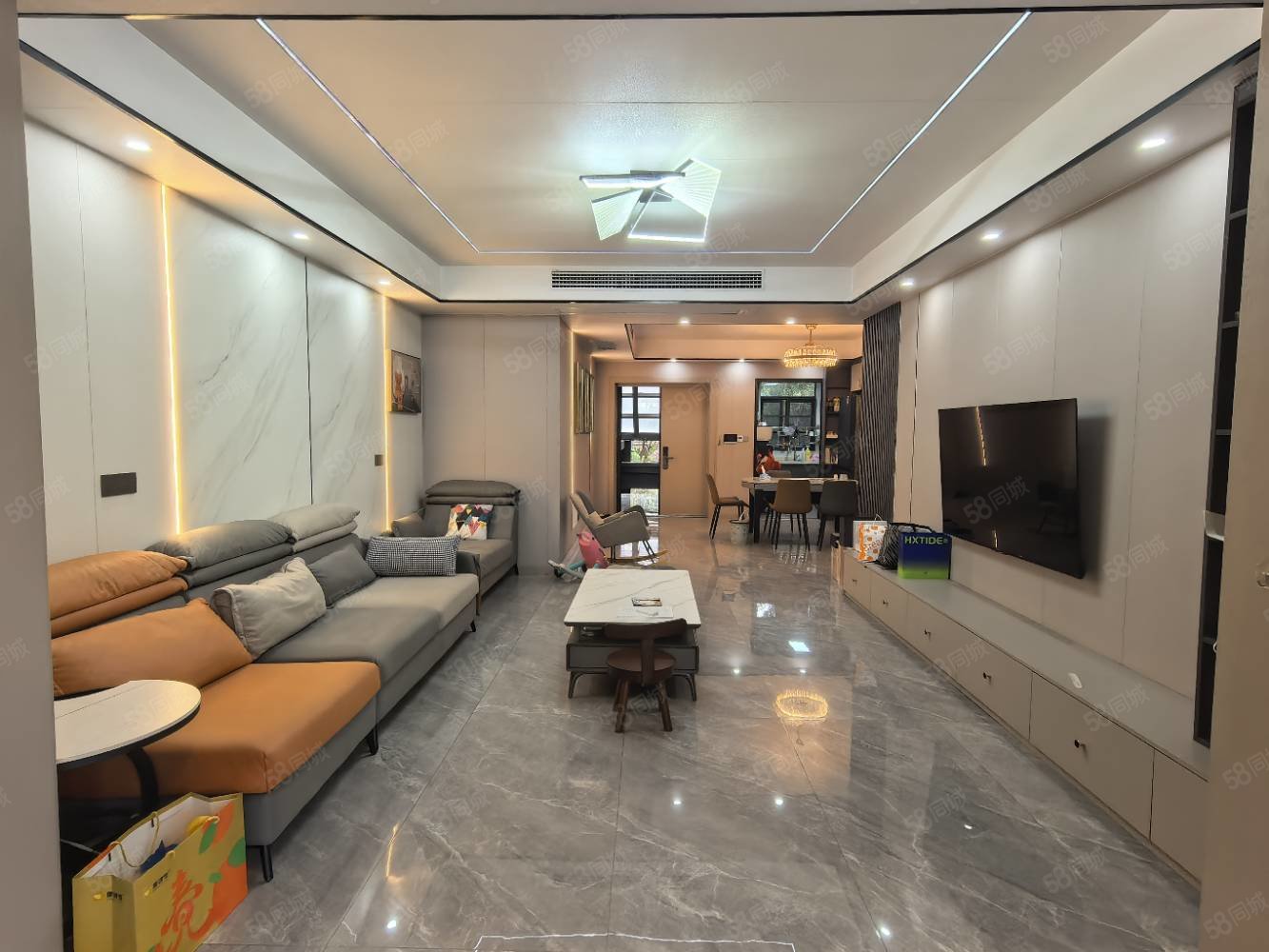 港中旅公元6室2厅3卫143㎡南北189万