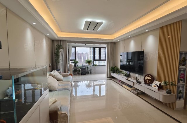 集美一品小高层中间好楼层，精装四室两厅两卫，百合新城