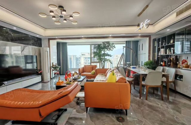 城投广场4室2厅138.23㎡198万二手房图片