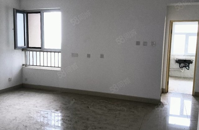 花园路     刚需三室好楼层单价只合五千全款走一手 乾祥居