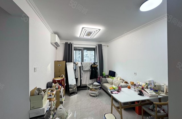 晏河湾(9号地块)1室1厅56.4㎡180万二手房图片