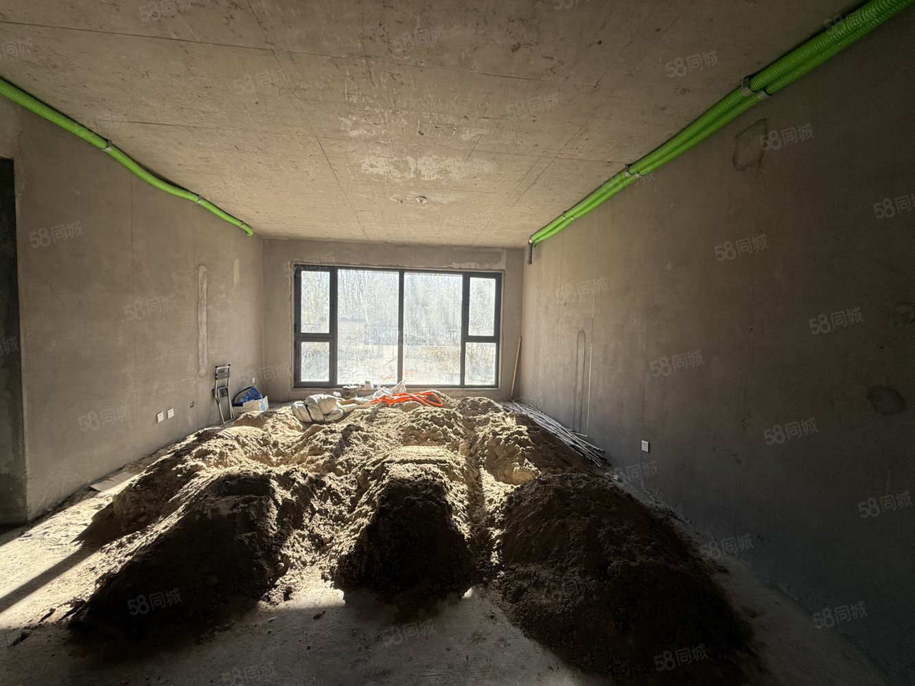 华韵锦园3室2厅2卫140㎡南北97.9万