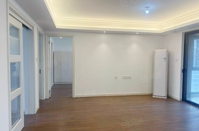 万科魅力之城4室2厅127.02㎡158万二手房图片