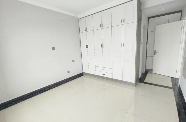 三室双卫带储 免大税 中央帝景 人民公园 星光中央丽都大润发