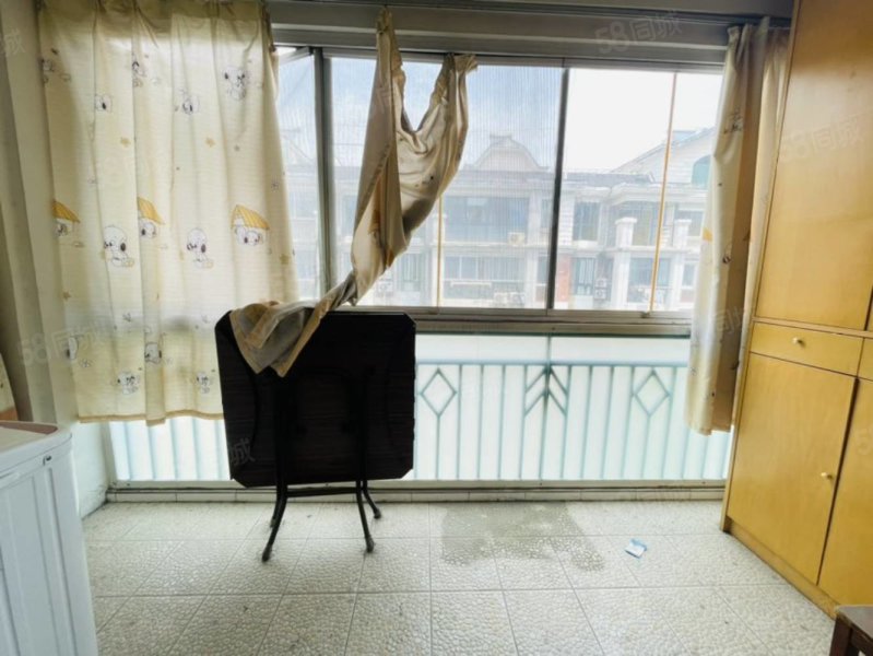 兴丽风情巴黎3室2厅1卫110㎡南北67万