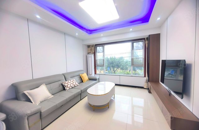 比华利国际城三期3室2厅84㎡235万二手房图片