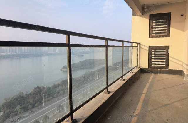 金科集美晴洲3室2厅133㎡89.8万二手房图片