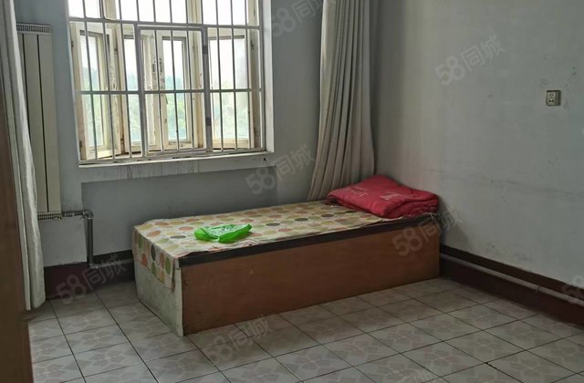 医疗器械家属院2室1厅1卫高层送地下室价格可议全款优惠