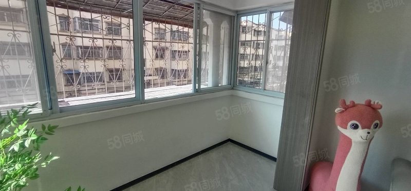 凯旋商城3室2厅1卫86㎡南北31万