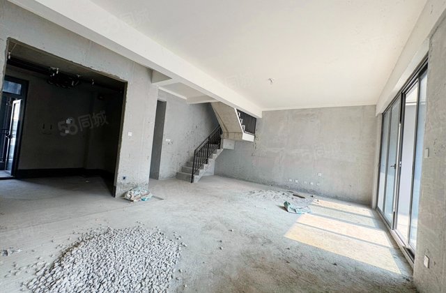 德信中鑫海邑城大院4室2厅180.46㎡193万二手房图片