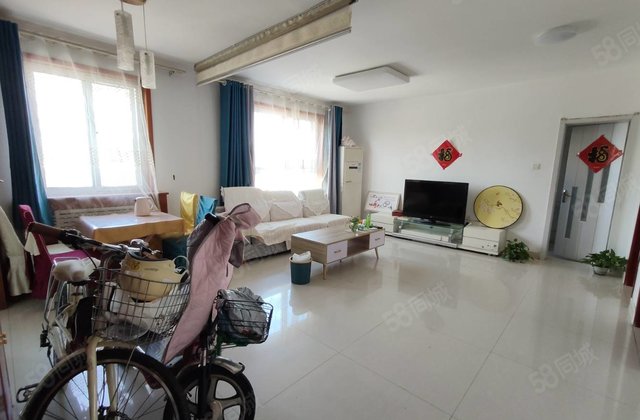 此一套，湖边东方双语，名人苑早市城市主人精装电梯洋房，送储