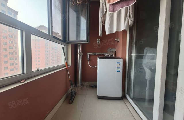 光岳壹号院南邻 先锋翡丽湾 南北通透 带储藏室