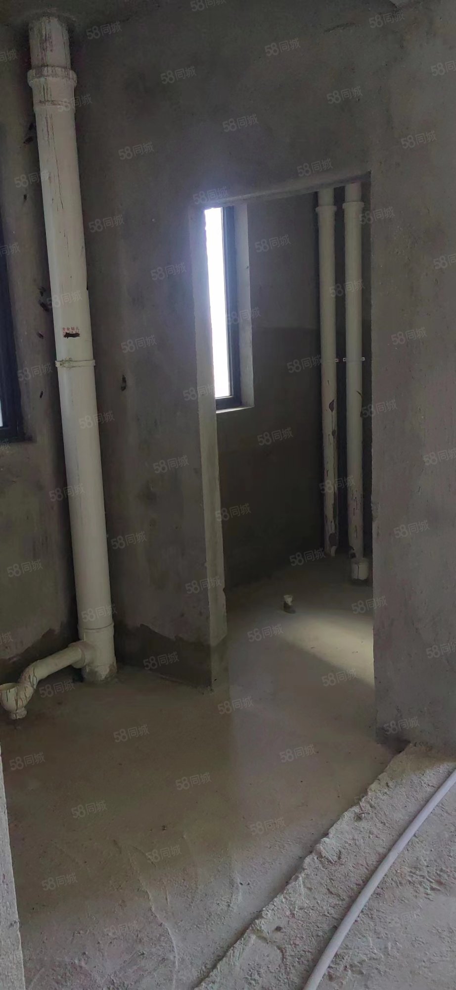 尚品国际1室1厅1卫46.39㎡东27万