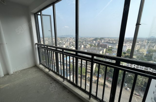 德天国际广场二期3室2厅132㎡60万二手房图片