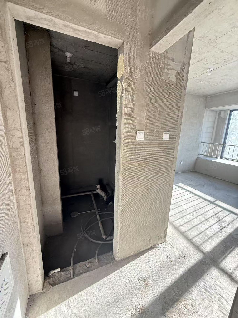 华韵锦园3室2厅2卫140㎡南北98万